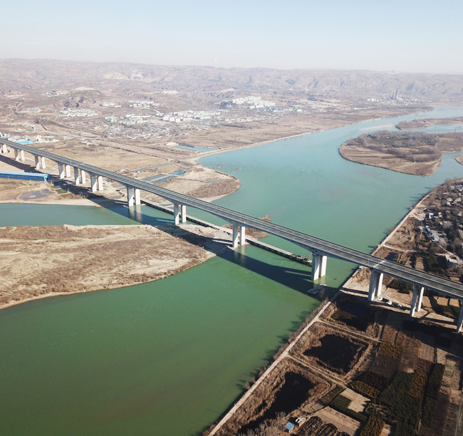 2-山西晋蒙黄河大桥全长2178米，是...
