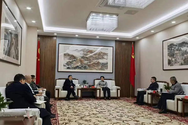 川交公司与什邡市委举行工作座谈