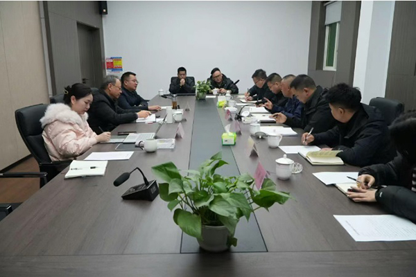 川交公司党委委员、监事会主席左孔海与阿坝建投举行地材供应推进座谈会