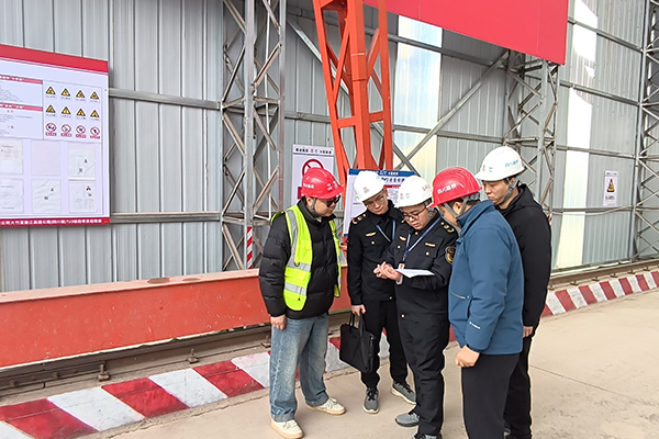 达州市市场监督管理局对大竹至垫江高速（四川境）TJ3标项目开展专项安全排查