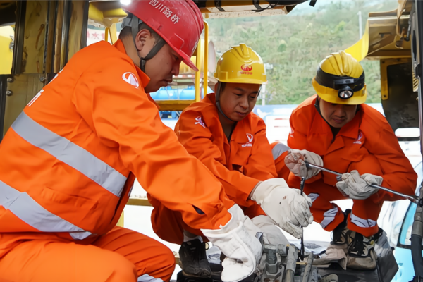 川交工匠亮相全国职工“云讲述”